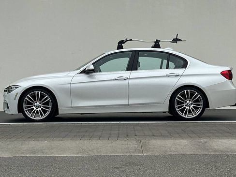 Used 2018 BMW 330i Sedan RWD image 6