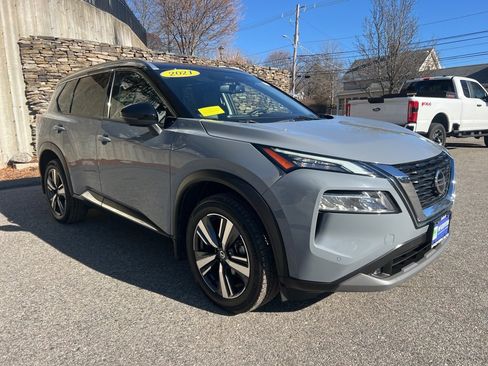 Used 2021 Nissan Rogue SL w/ Premium Package image 7