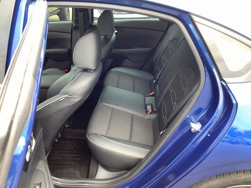 Used 2020 Kia Forte GT-Line w/ GT-Line Premium Package FWD image 8