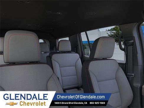 New 2026 Chevrolet Traverse LT image 24