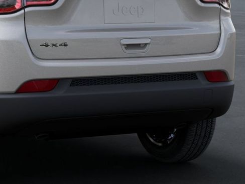 New 2026 Jeep Compass Latitude AWD/4WD image 13