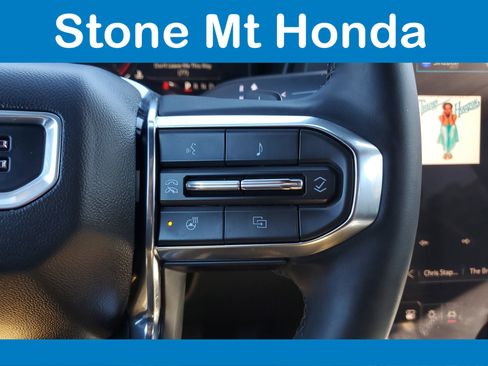 Used 2025 GMC Terrain Elevation image 24