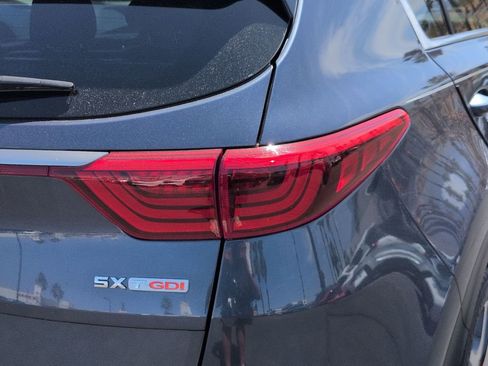 Used 2019 Kia Sportage SX FWD image 11