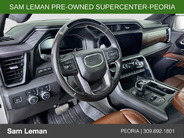 Used 2022 GMC Sierra 1500 Denali Ultimate AWD/4WD image 9