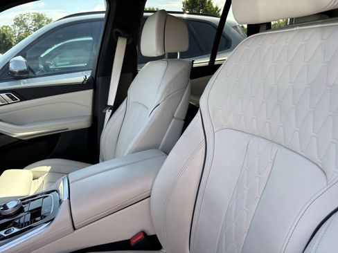 Used 2024 BMW X5 xDrive40i w/ Executive Package AWD/4WD image 16