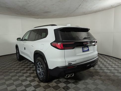 New 2026 GMC Acadia AT4 w/ Luxury Package AWD/4WD image 4