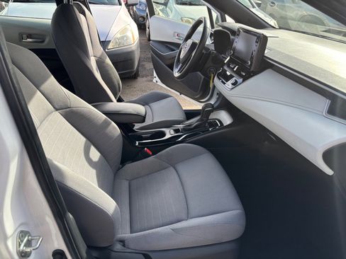 Used 2022 Toyota Corolla SE FWD image 11