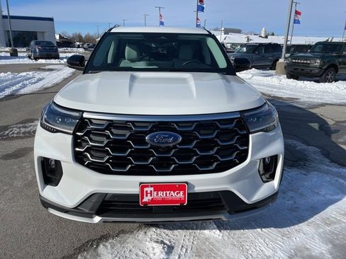 New 2026 Ford Explorer Platinum image 3