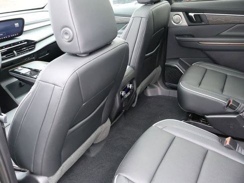 New 2026 Buick Enclave Avenir w/ Super Cruise Package AWD/4WD image 14