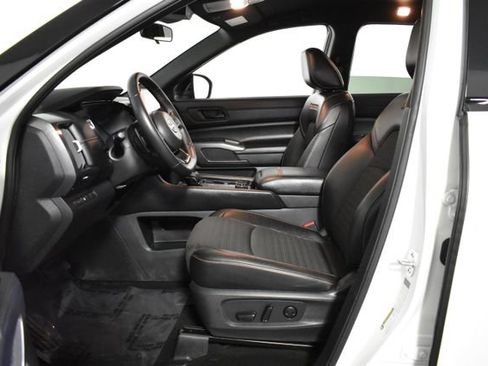 Certified 2024 Nissan Pathfinder Rock Creek AWD/4WD image 11