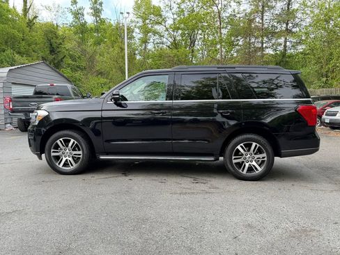 Used 2022 Ford Expedition XLT AWD/4WD image 4