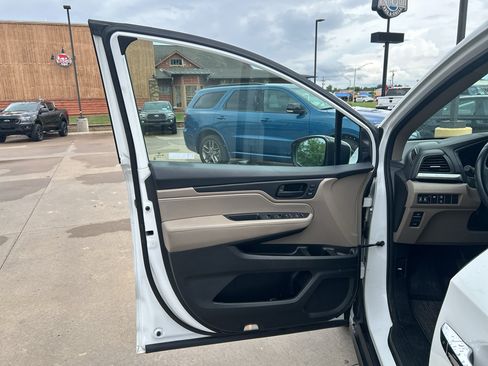 Used 2022 Honda Odyssey EX-L image 13