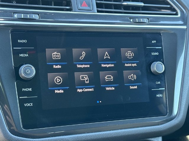 Certified 2024 Volkswagen Tiguan SE R-Line FWD image 12