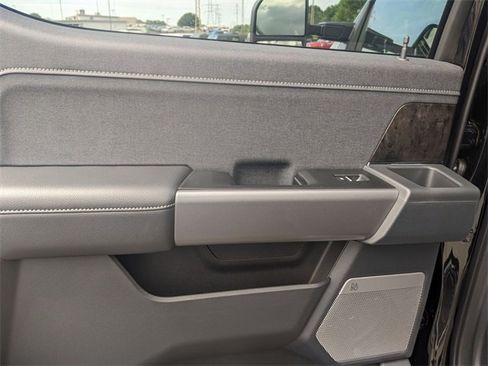 New 2025 Ford F250 Lariat w/ Lariat Ultimate Package image 27