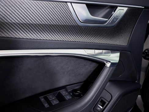 Used 2024 Audi RS 6 performance w/ Executive Package image 21