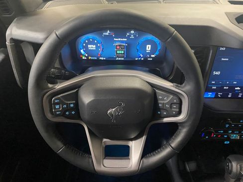 New 2025 Ford Bronco Badlands image 11