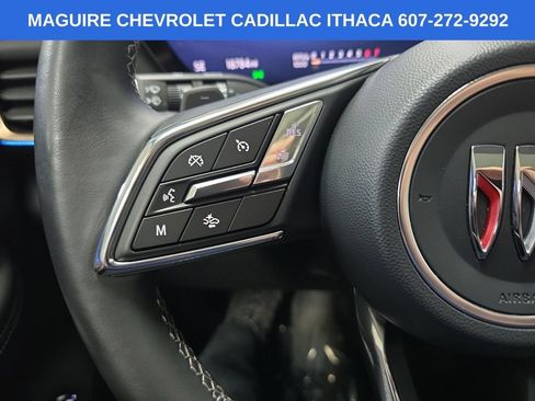 Used 2024 Buick Envision Avenir AWD/4WD image 20