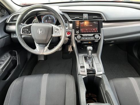Used 2019 Honda Civic EX image 3