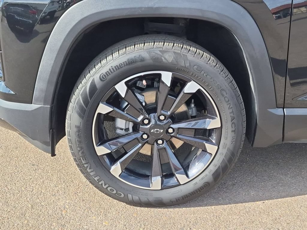 Used 2025 Chevrolet Equinox RS w/ Safety and Technology Package FWD image 34
