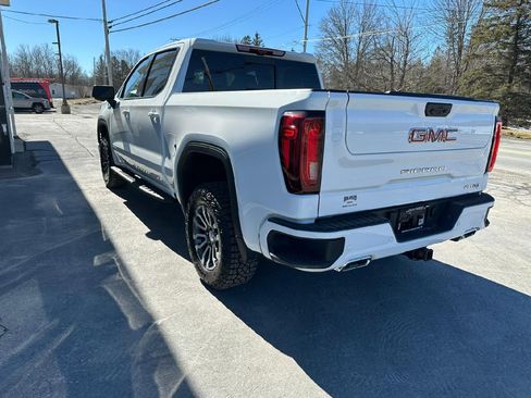 Certified 2023 GMC Sierra 1500 AT4 w/ AT4 Premium Package image 12