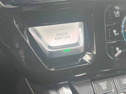 Used 2024 GMC Sierra 2500 Denali Ultimate w/ Snow Plow Prep/Camper Package image 28