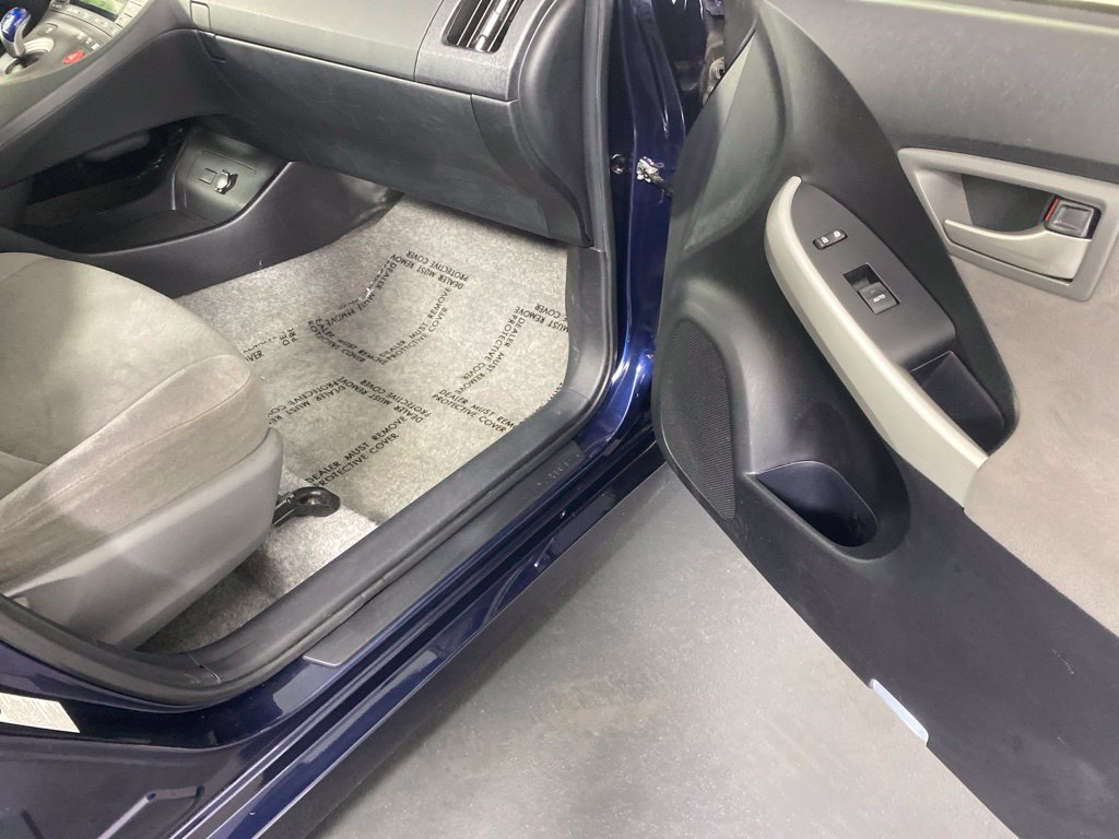 Used 2015 Toyota Prius Two FWD image 31