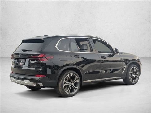 New 2026 BMW X5 xDrive40i image 2