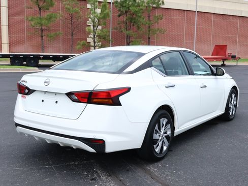 Used 2023 Nissan Altima 2.5 S FWD image 23