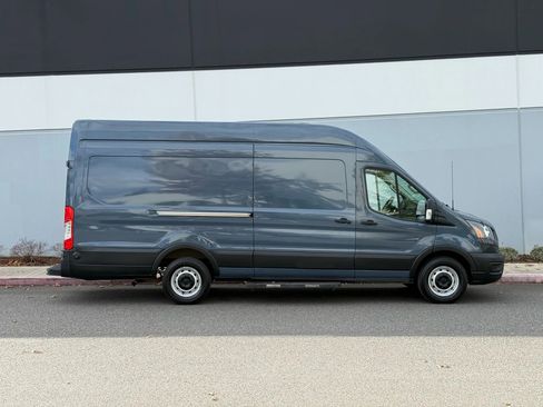 Used 2020 Ford Transit 250 148 High Roof Extended image 5