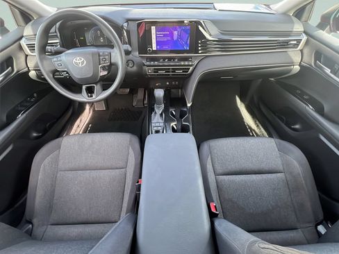 Used 2025 Toyota Camry LE w/ Convenience Package FWD image 10