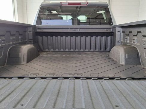 Used 2023 Chevrolet Silverado 1500 LTZ AWD/4WD image 32