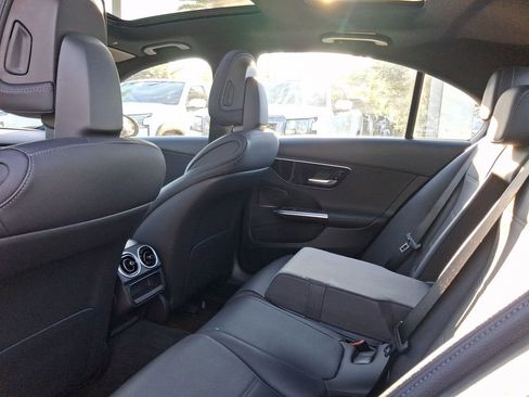 Used 2025 Mercedes-Benz C 300 Sedan image 8