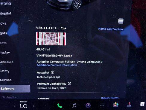 Used 2021 Tesla Model S Plaid image 24