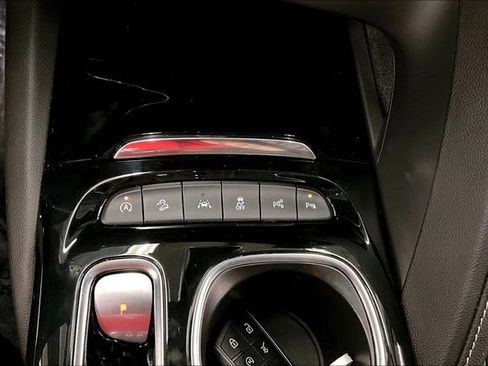 Used 2023 Buick Envision Avenir AWD/4WD image 39