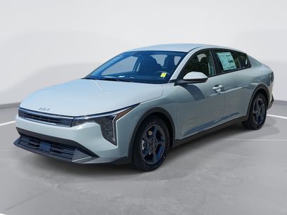New 2025 Kia K4 LXS