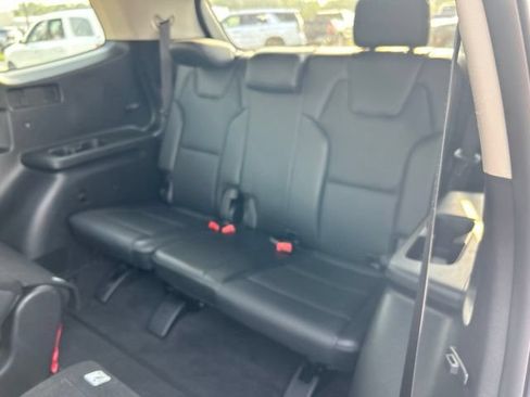 Used 2025 Kia Telluride S AWD/4WD image 11