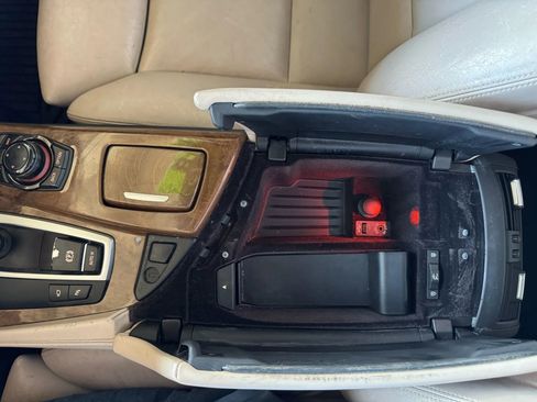 Used 2013 BMW 550i Sedan image 15