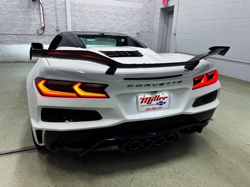 New 2025 Chevrolet Corvette Z06 w/ Z07 Performance Package image 25