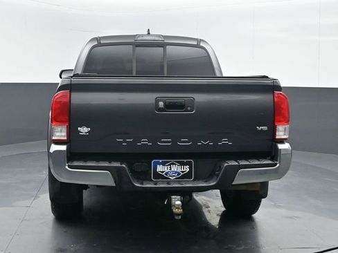 Used 2017 Toyota Tacoma SR5 image 6