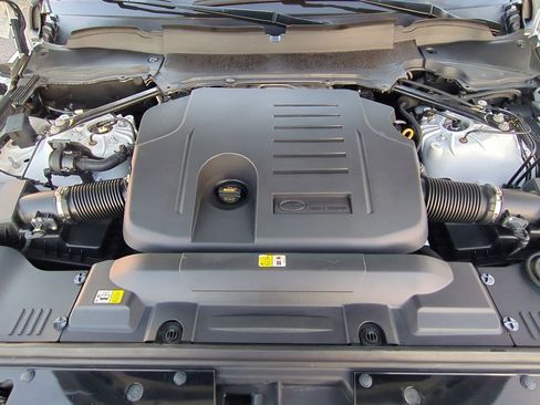 Used 2020 Land Rover Range Rover HSE image 27