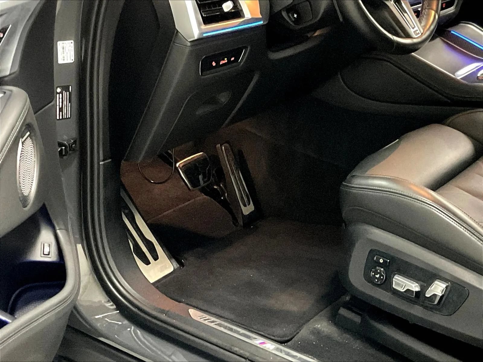 Used 2024 BMW XM AWD/4WD image 39