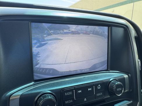 Used 2018 Chevrolet Silverado 1500 LT AWD/4WD image 11