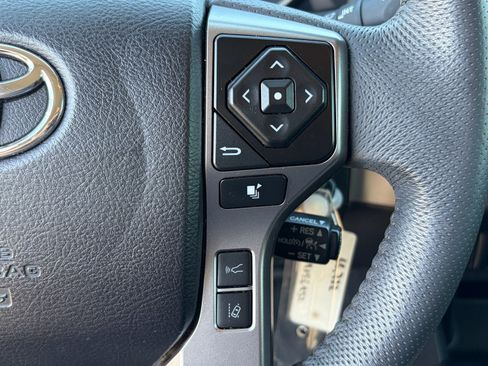 Used 2021 Toyota Tacoma SR5 RWD image 21