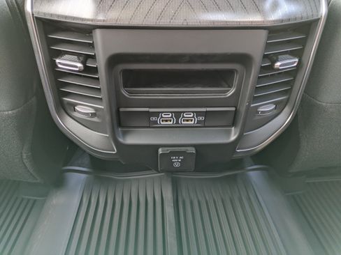 New 2026 RAM 2500 Big Horn AWD/4WD image 15