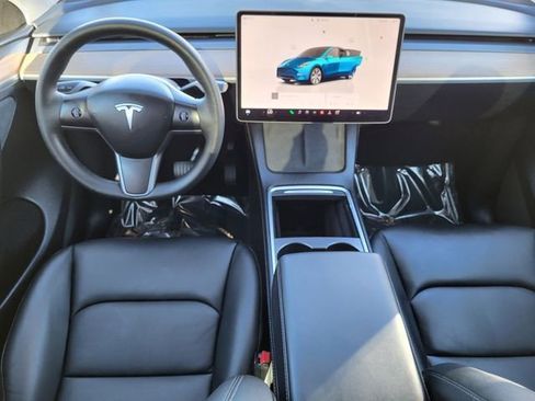 Used 2024 Tesla Model Y Long Range image 14