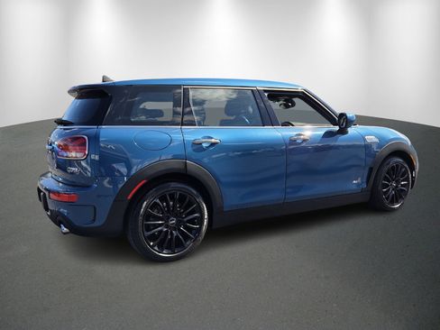 Used 2022 MINI Cooper Clubman S w/ Premium Package image 7