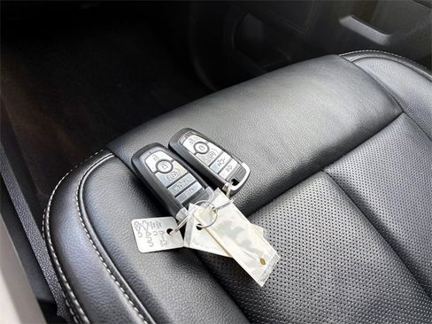 Used 2020 Ford F350 Lariat w/ Lariat Ultimate Package image 31