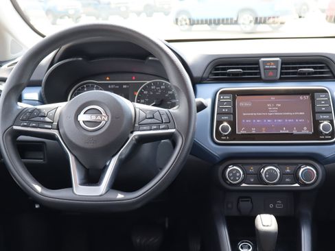 Used 2025 Nissan Versa SV FWD image 13