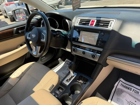 Used 2016 Subaru Outback 2.5i Limited AWD/4WD image 14