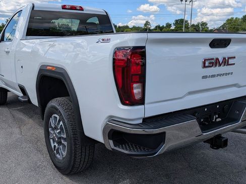 New 2026 GMC Sierra 3500 SLE w/ SLE Convenience Package AWD/4WD image 8